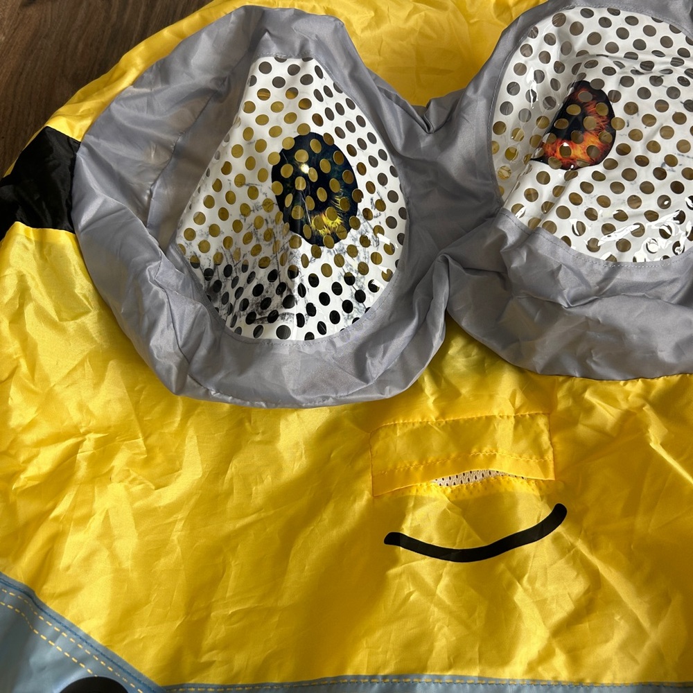Minion Inflatable Costume - Picture 3 of 3